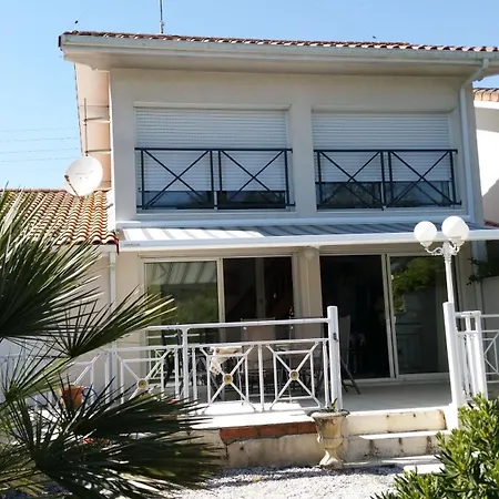 Lavillamonziedubassin Nyaraló